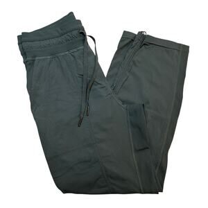 Lululemon Dance Studio Crop II, Green Micro-Stripe, Women’s Size 4 (Est.)